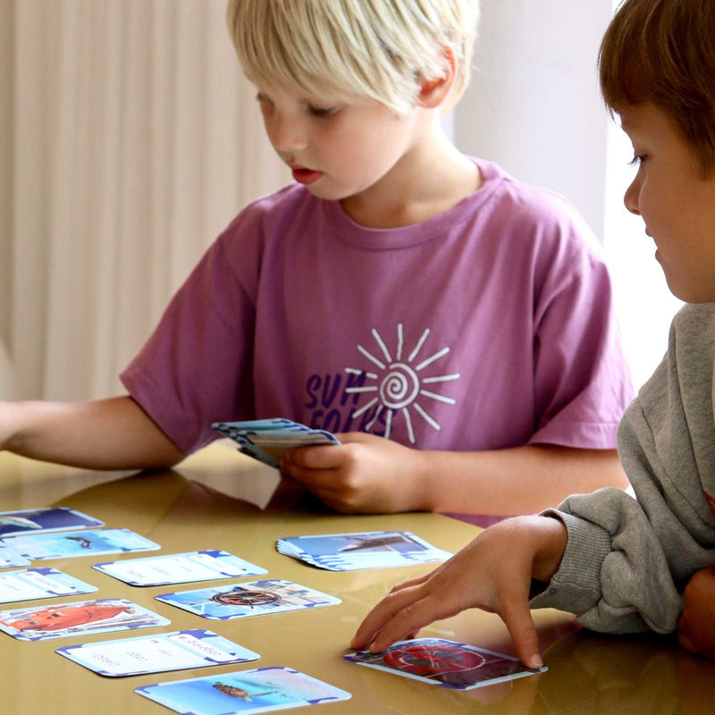 cartes Flash monde marin avec 2 enfants